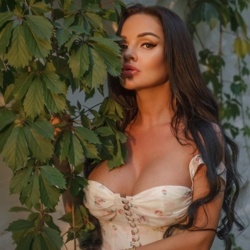 Шлюха Виолетта 38119 Шлюха Виолетта 38119