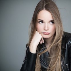 Шлюха Варя 22153 Шлюха Варя 22153
