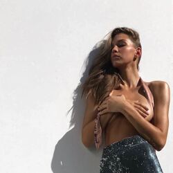 Шлюха Вика 31076